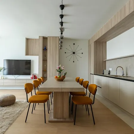 4 Bedroom Luxury With Park & River View Belgrad