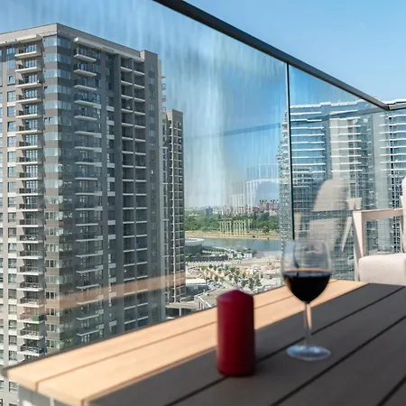 Apartment 4 Bedroom Luxury With Park & River View