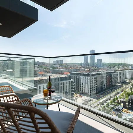 4 Bedroom Luxury With Park & River View 贝尔格莱德