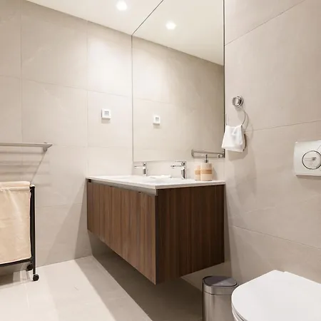 4 Bedroom Luxury With Park & River View