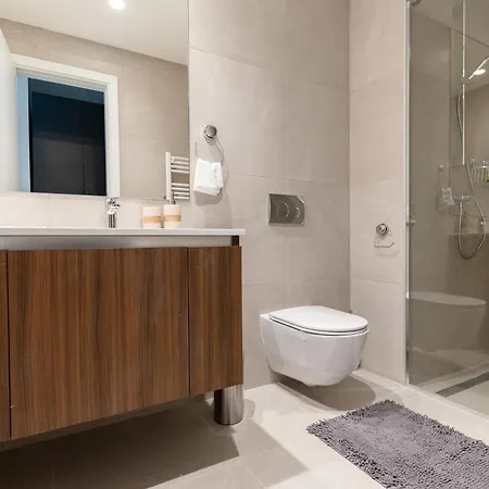 4 Bedroom Luxury With Park & River View Belgrade
