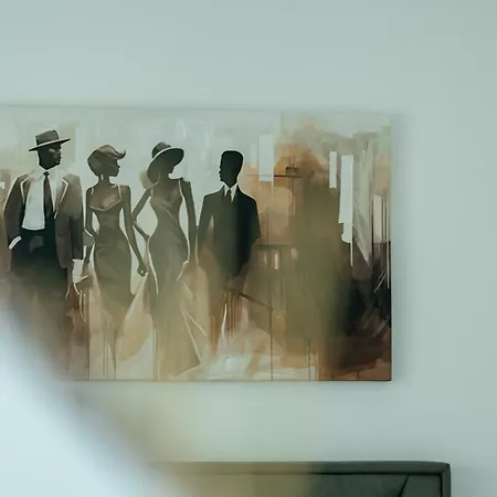 公寓 4 Bedroom Luxury With Park & River View *