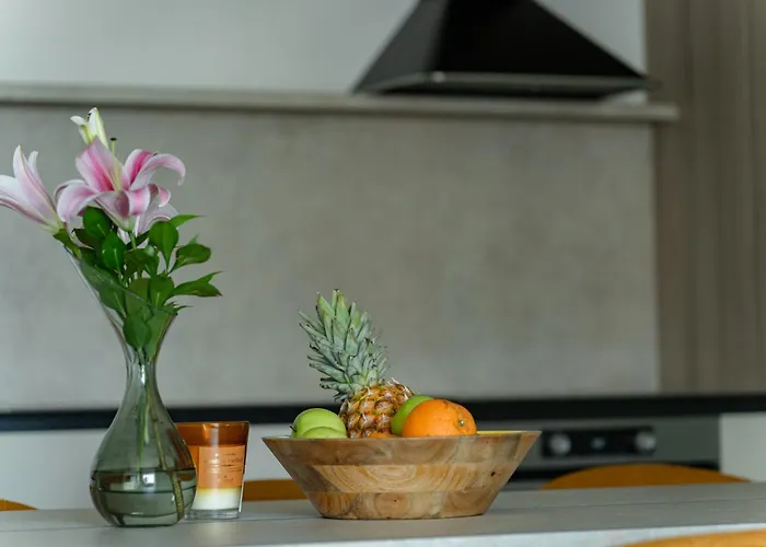 4 Bedroom Luxury With Park & River View