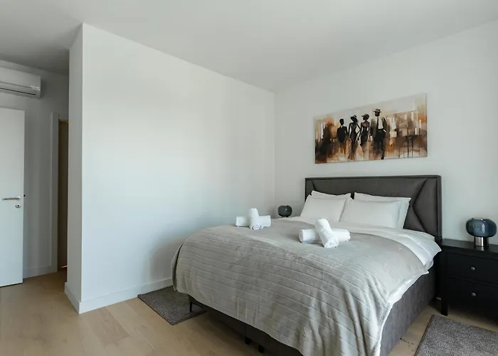 4 Bedroom Luxury With Park & River View Bělehrad