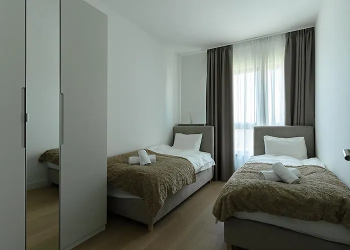 4 Bedroom Luxury With Park & River View Apartmán *